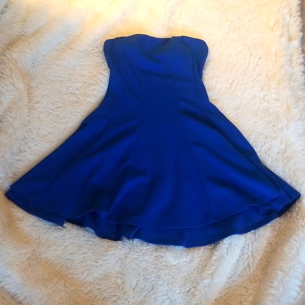 Royal blue strapless dress. Size M. So flattering and really cute on.